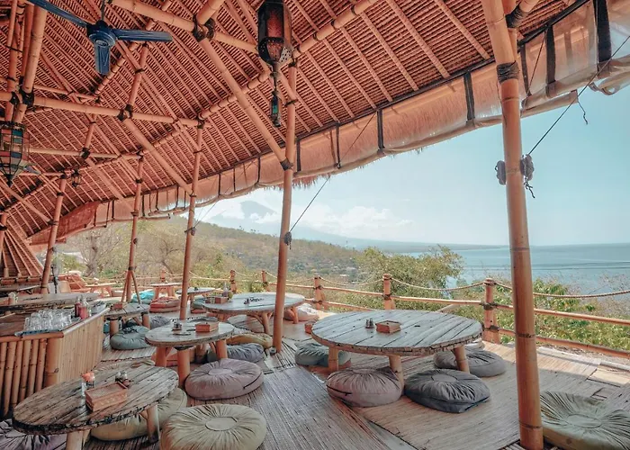 Hotel Blue Earth Village *