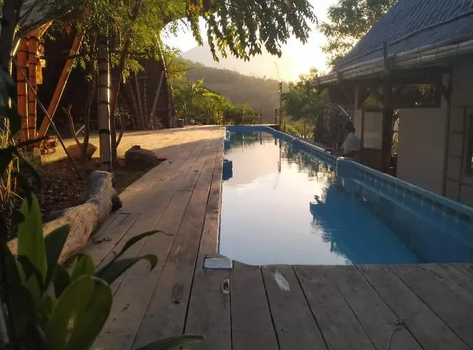 Blue Earth Village Hotel